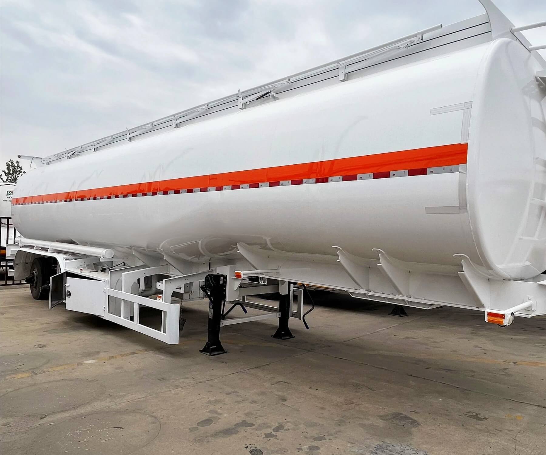 30000-90000 liters fuel tank trailer for sale (3)