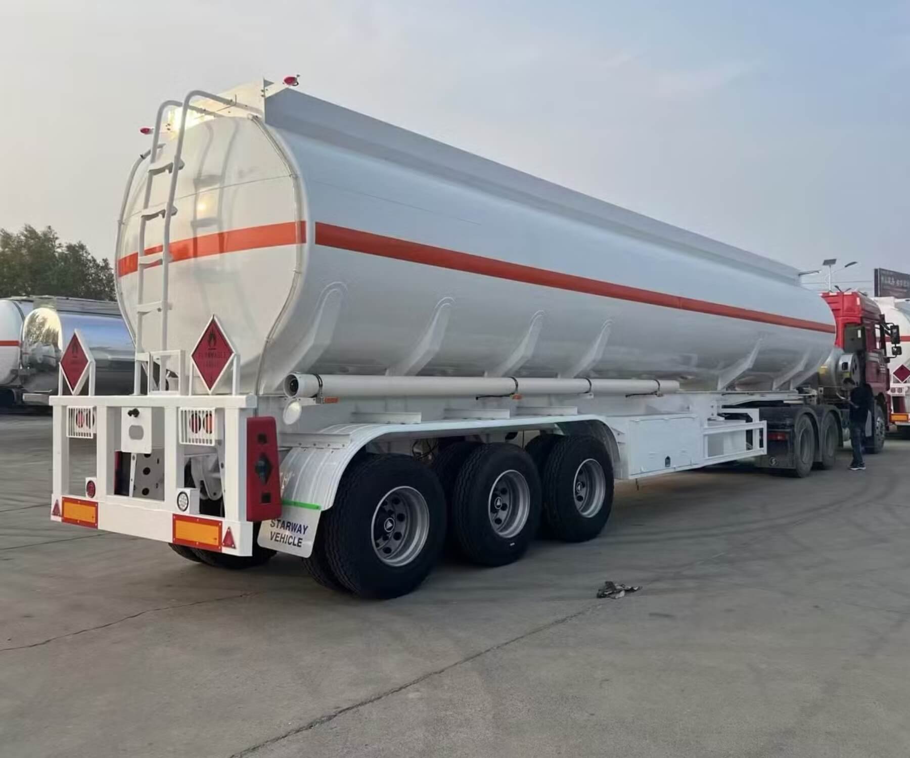 30000-90000 liters fuel tank trailer for sale (4)