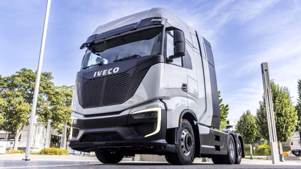 IVECO Truck 1