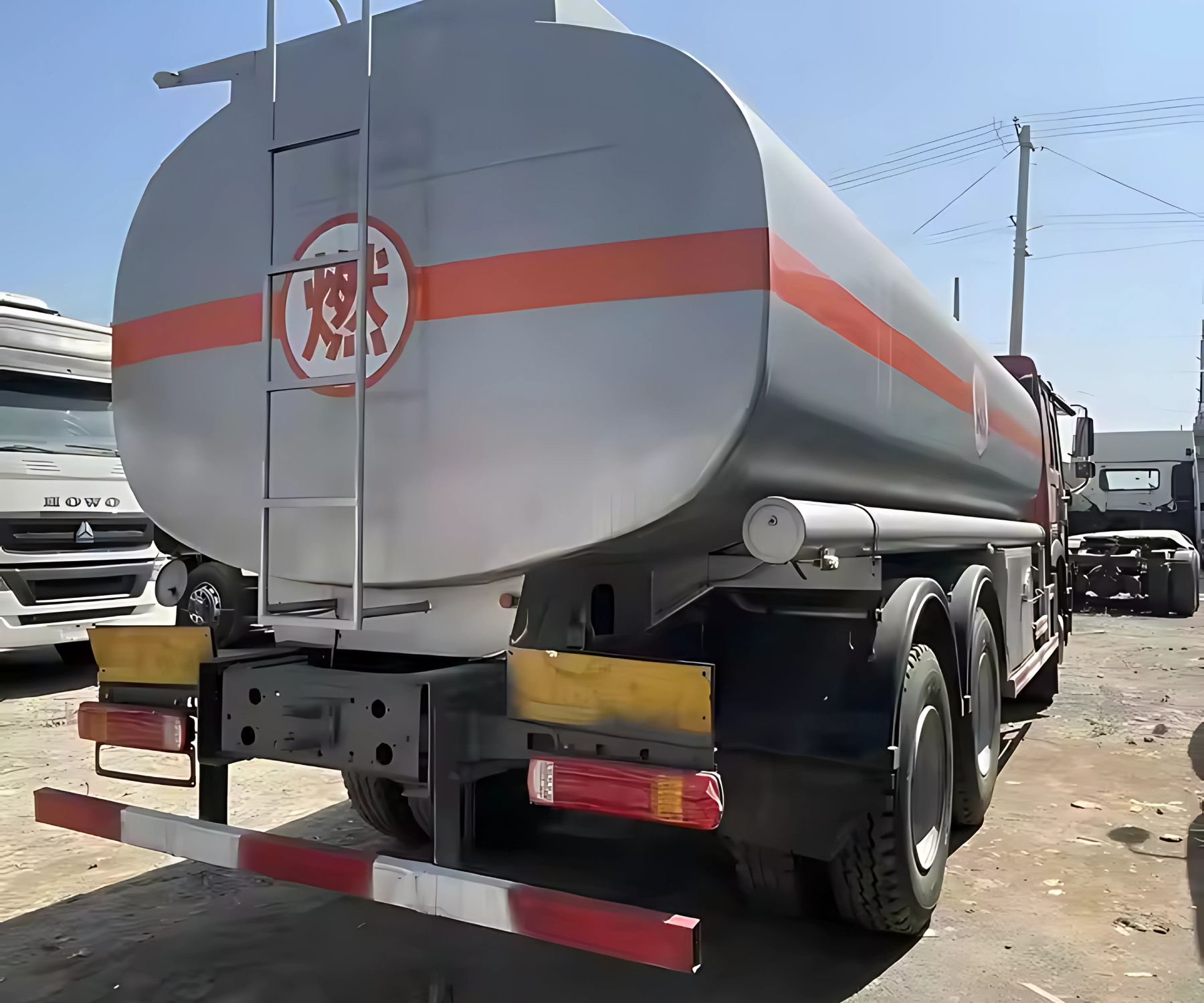 HOWO 10 tyres 18000L fuel oil tank truck (3)
