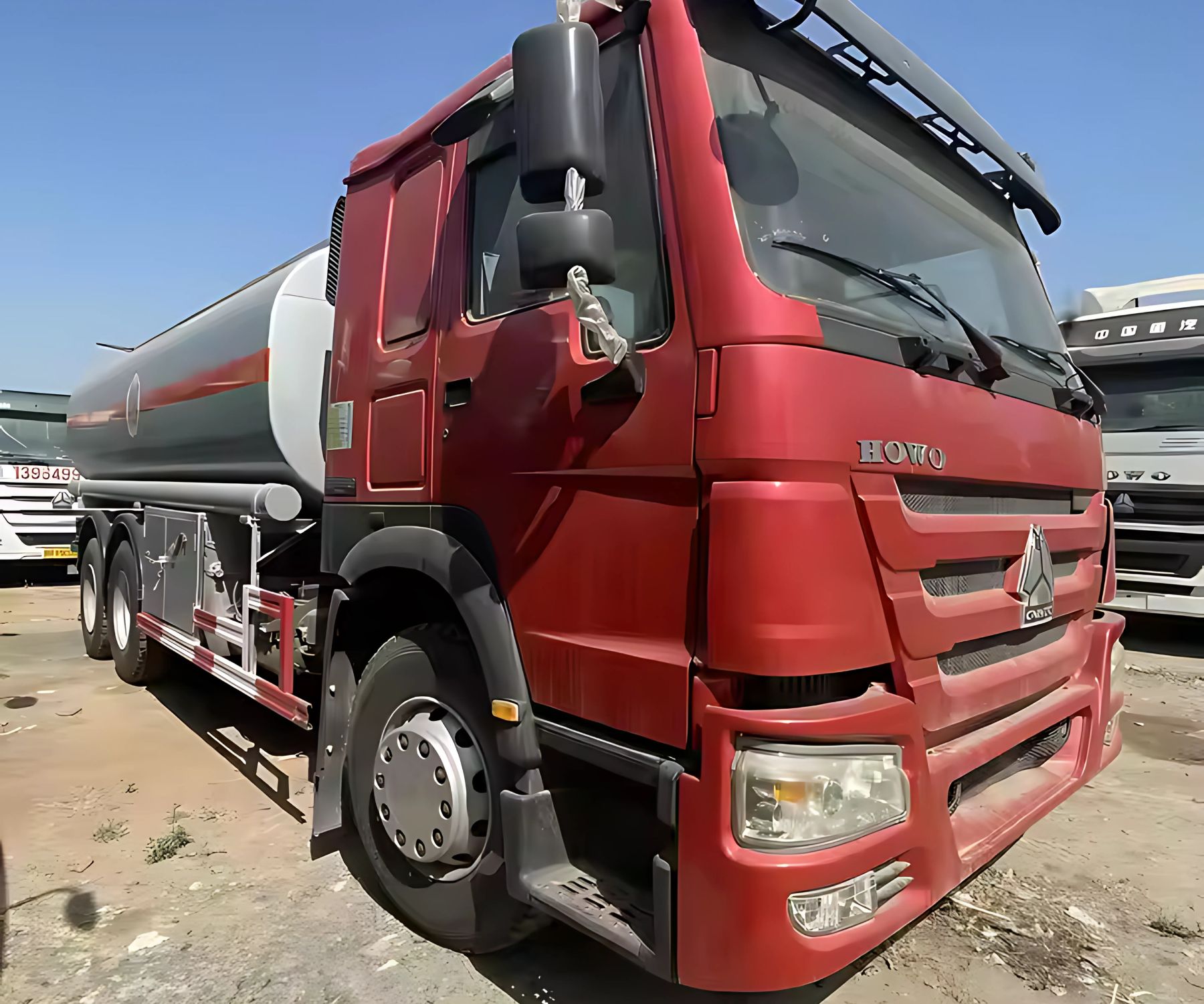 HOWO 10 tyres 18000L fuel oil tank truck (4)