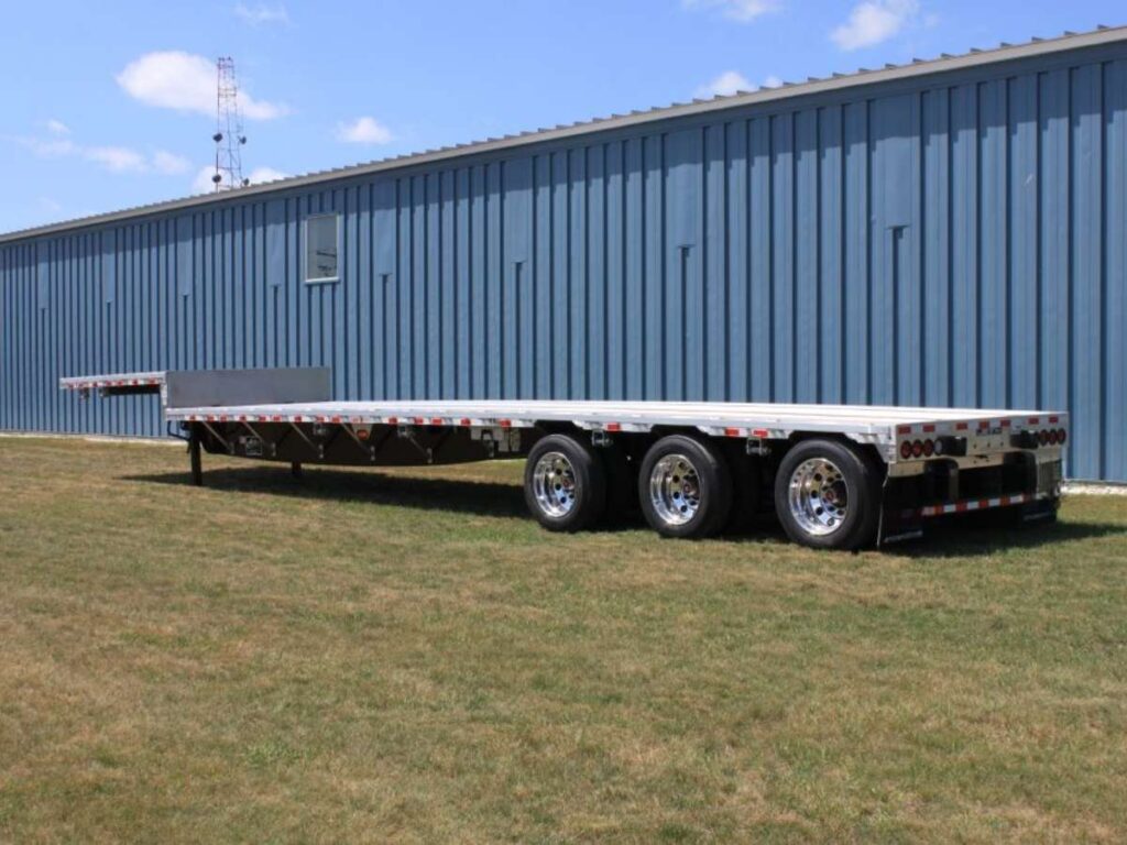 8 Different Types of Flatbed Trailers 2 8 Different Types of Flatbed Trailers 2