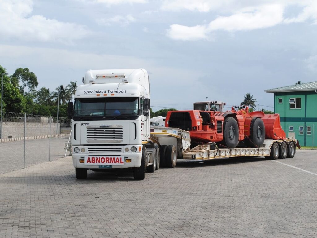 How Many Gallons Does A Semi Truck Hold? 4 How Many Gallons Does A Semi Truck Hold? 4