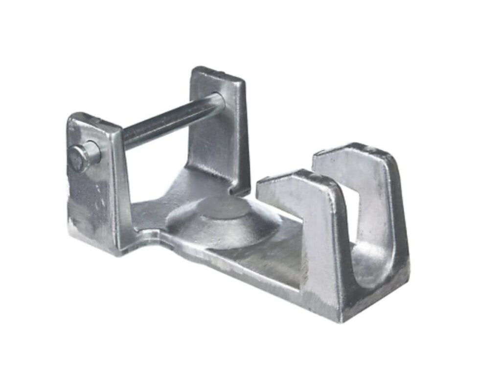 How to Lock a Gooseneck Trailer 2 How to Lock a Gooseneck Trailer 2