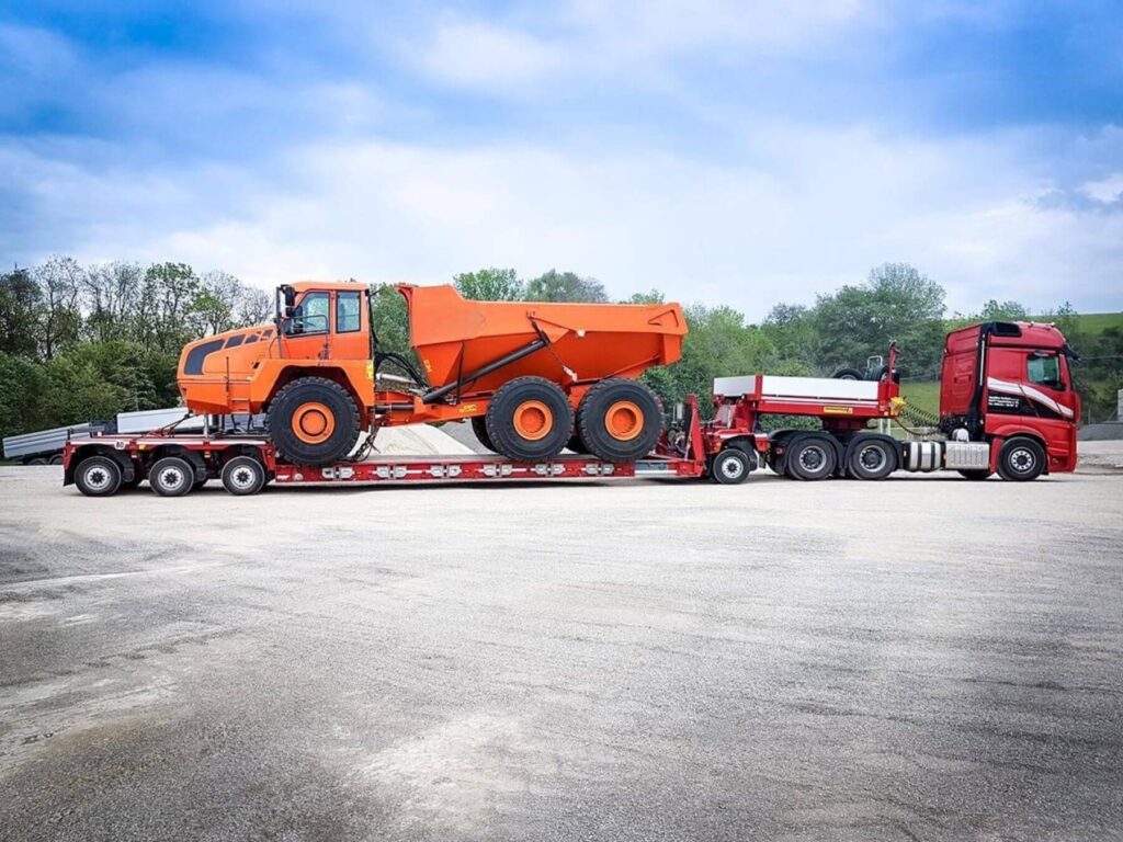 What is a Low Bed Truck? 1 What is a Low Bed Truck? 1