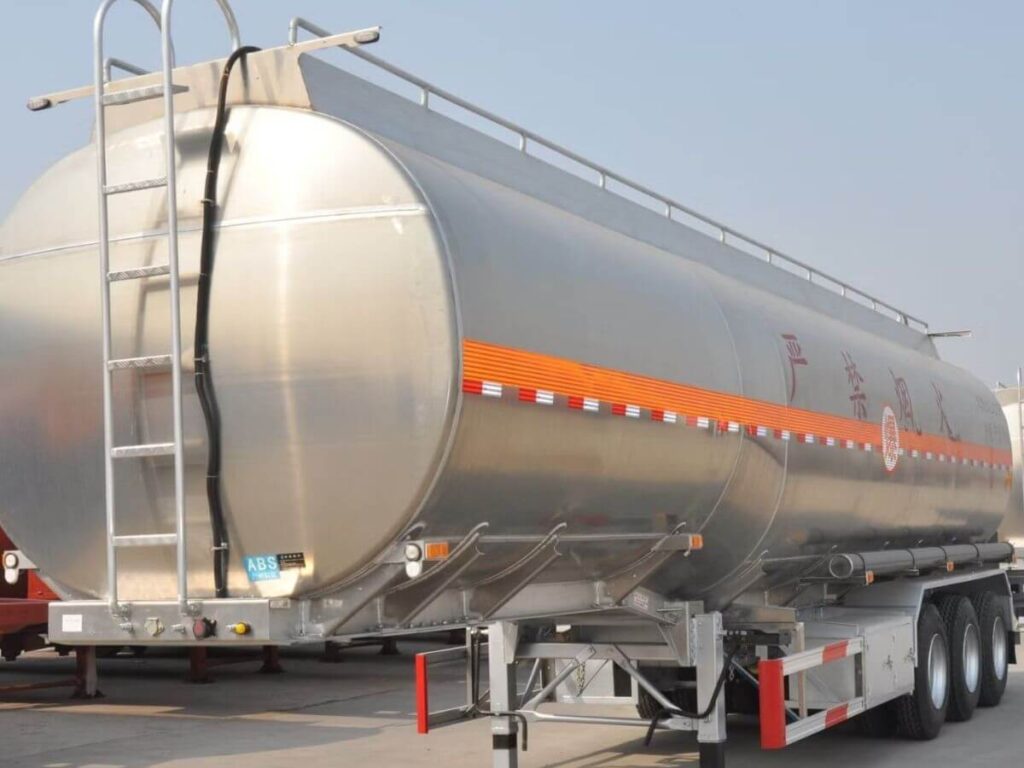 What Is a Tanker Trailer 2 What Is a Tanker Trailer 2