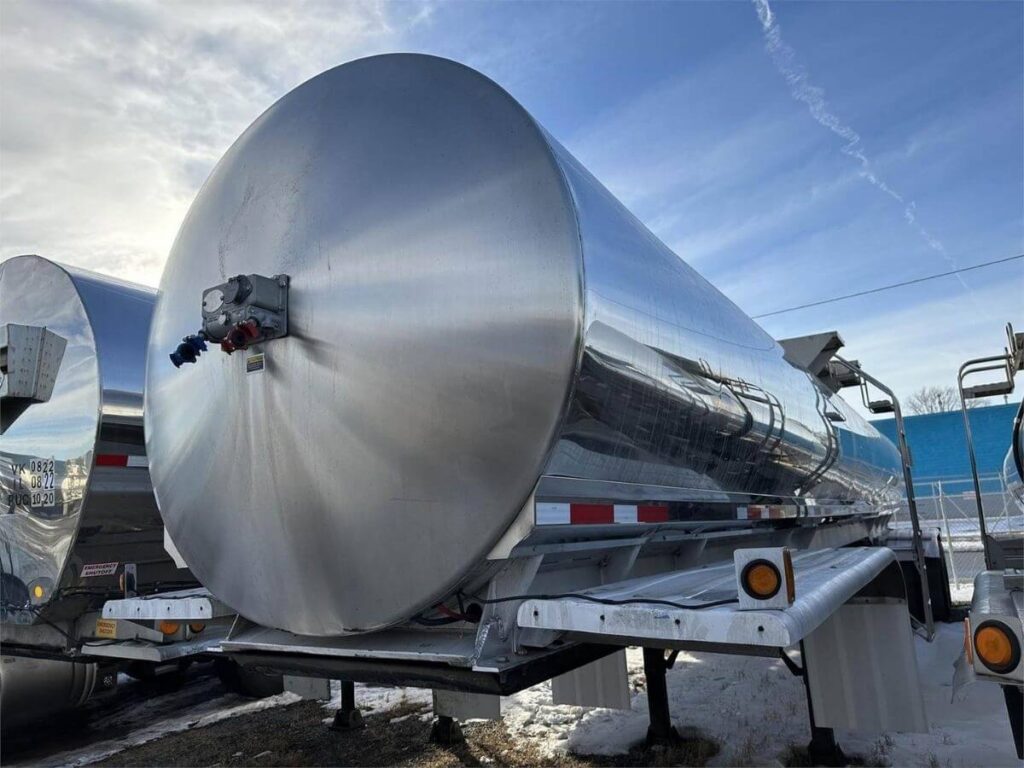 What Is a Tanker Trailer 4 What Is a Tanker Trailer 4