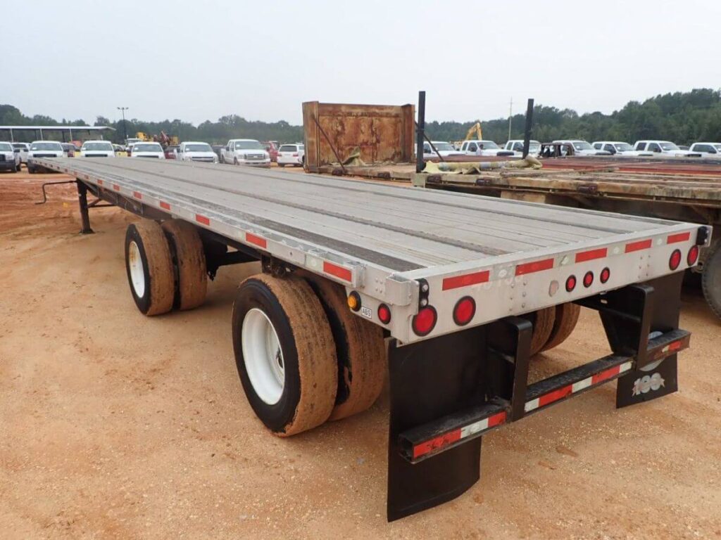 What Is the Size of a Semi Trailer? 3 What Is the Size of a Semi Trailer? 3